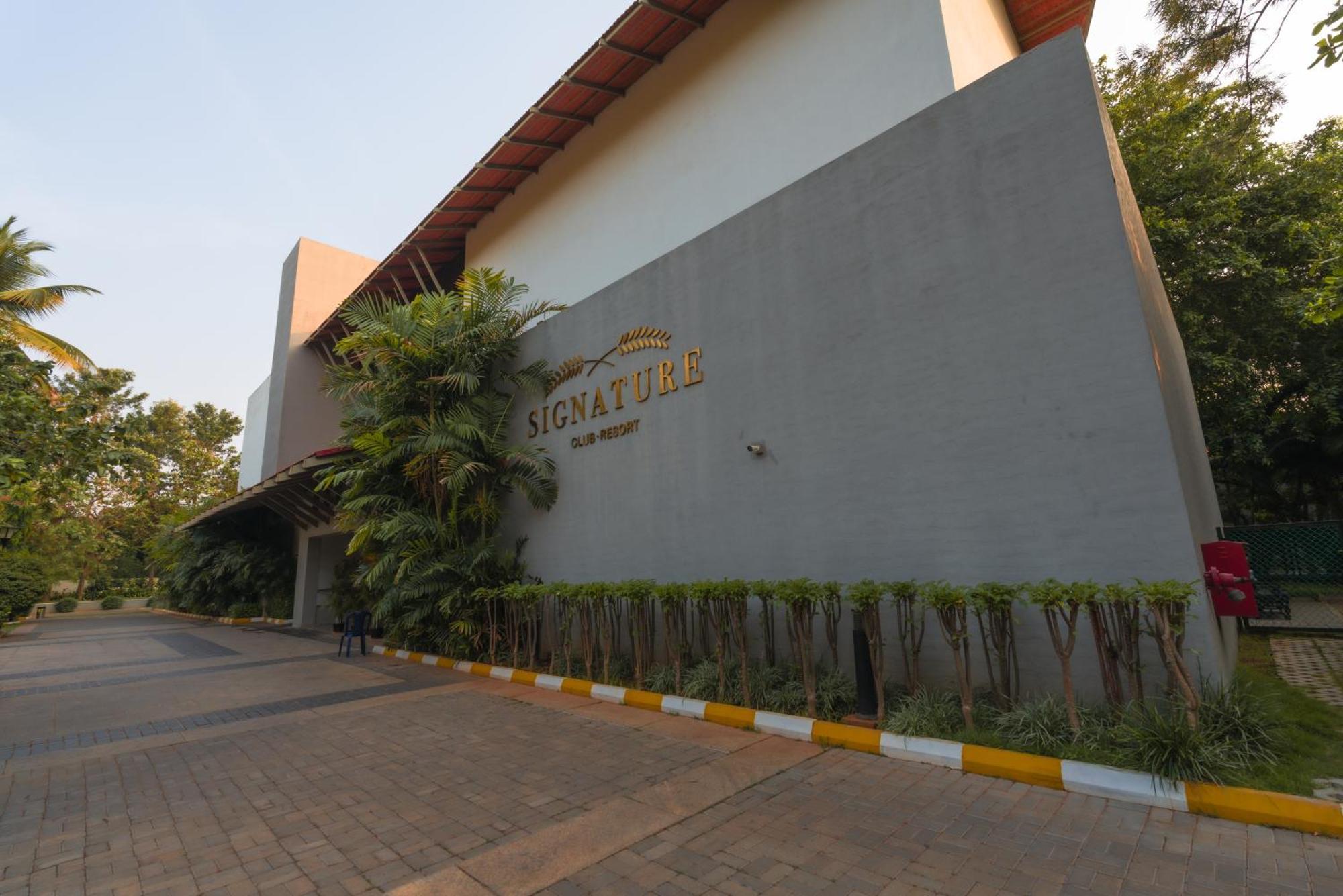 Signature Club Resort Devanahalli Esterno foto