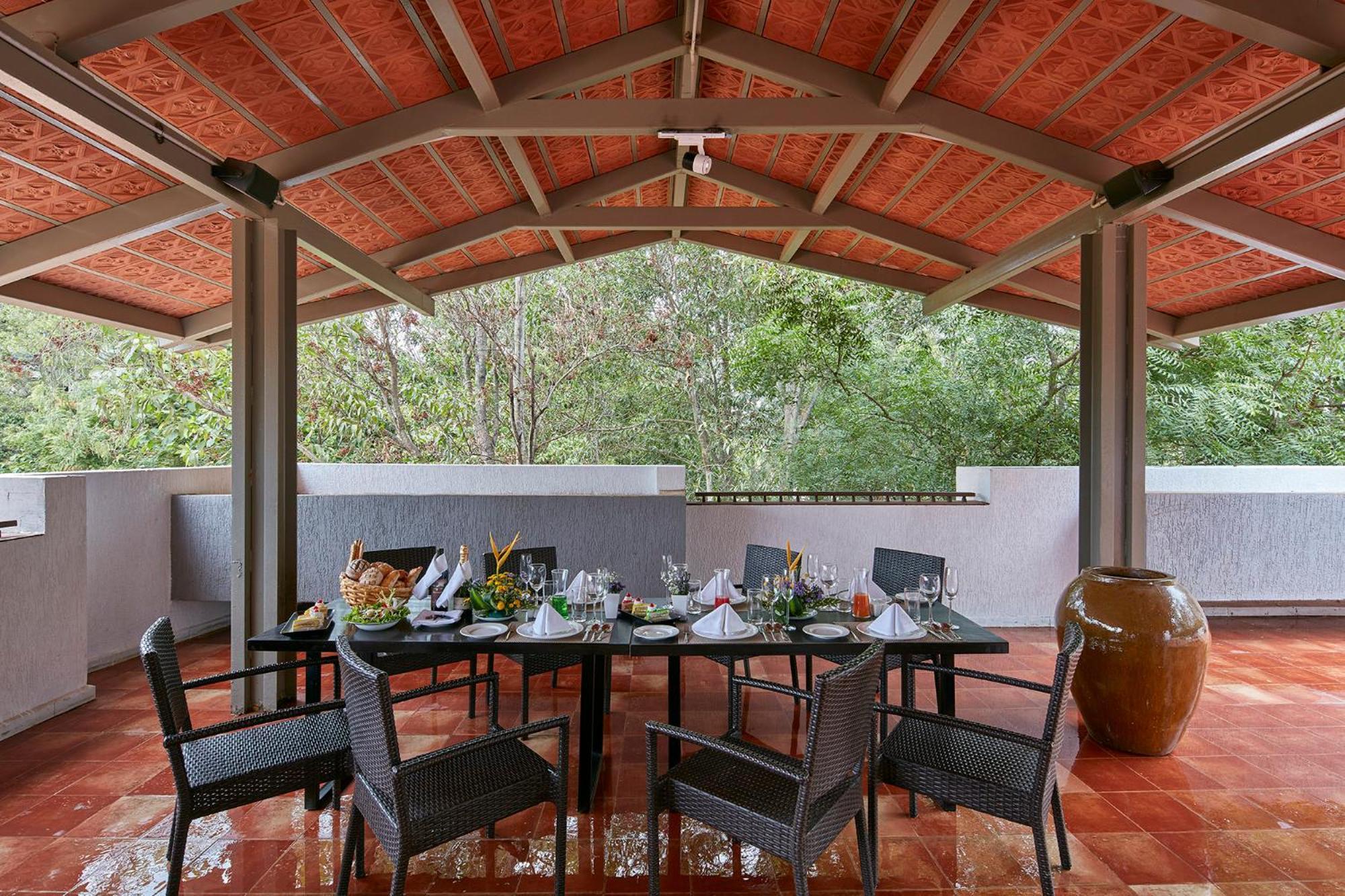 Signature Club Resort Devanahalli Esterno foto