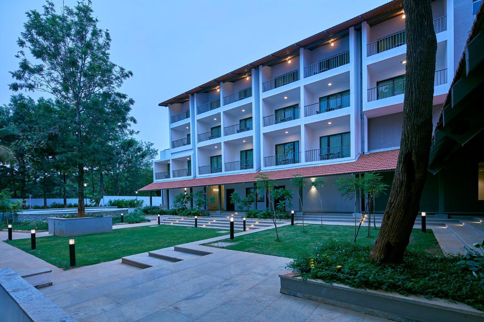 Signature Club Resort Devanahalli Esterno foto