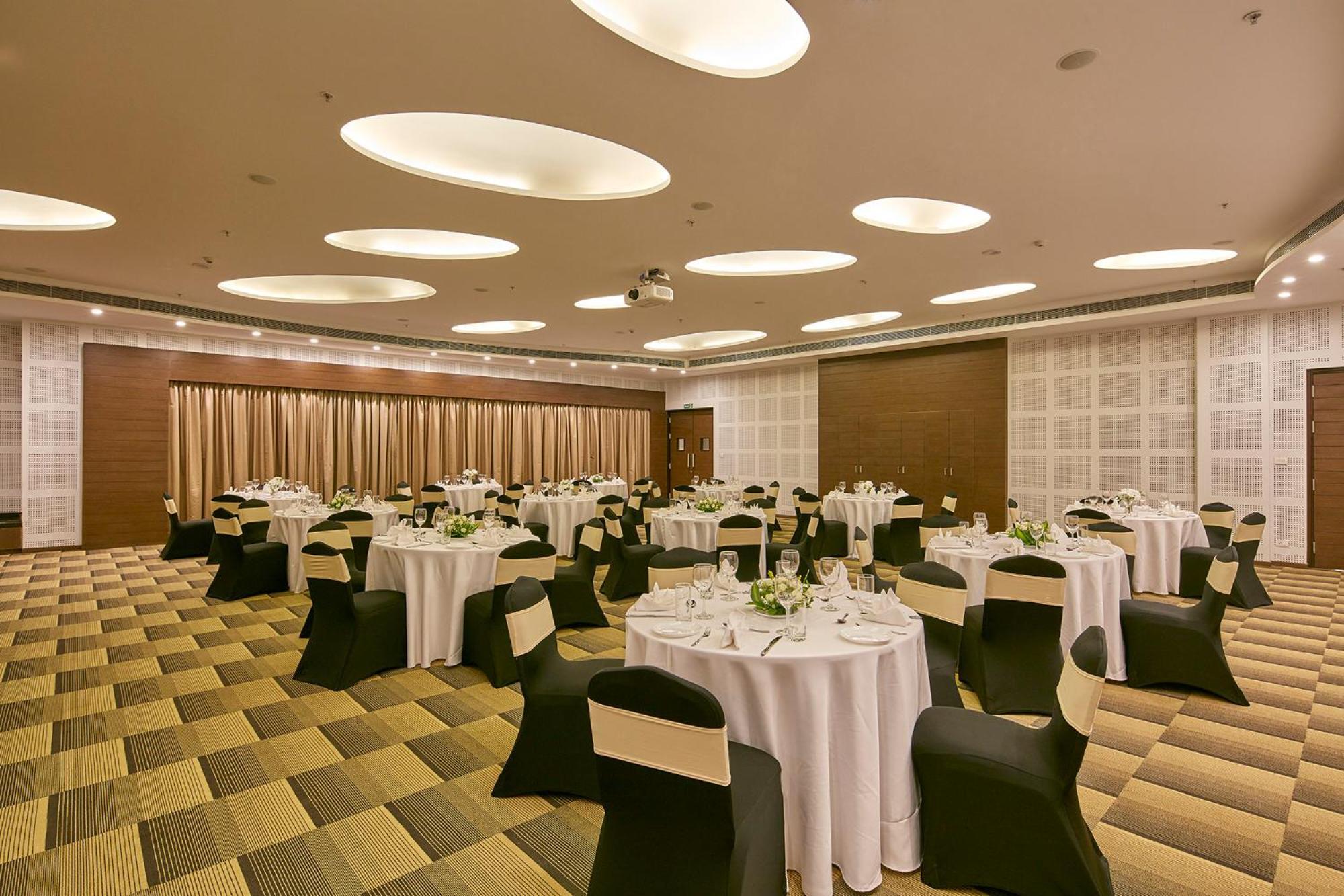 Signature Club Resort Devanahalli Esterno foto