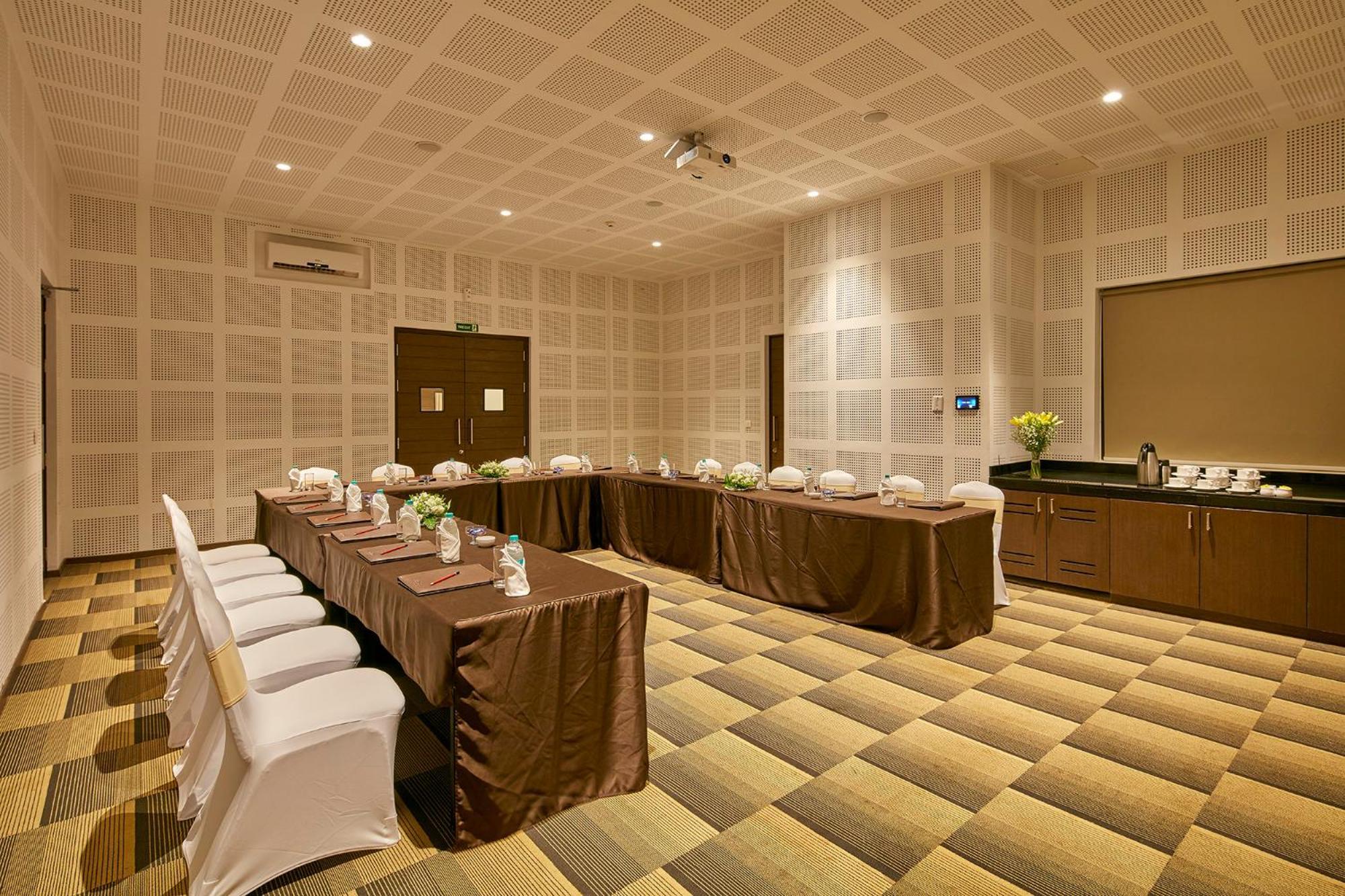 Signature Club Resort Devanahalli Esterno foto