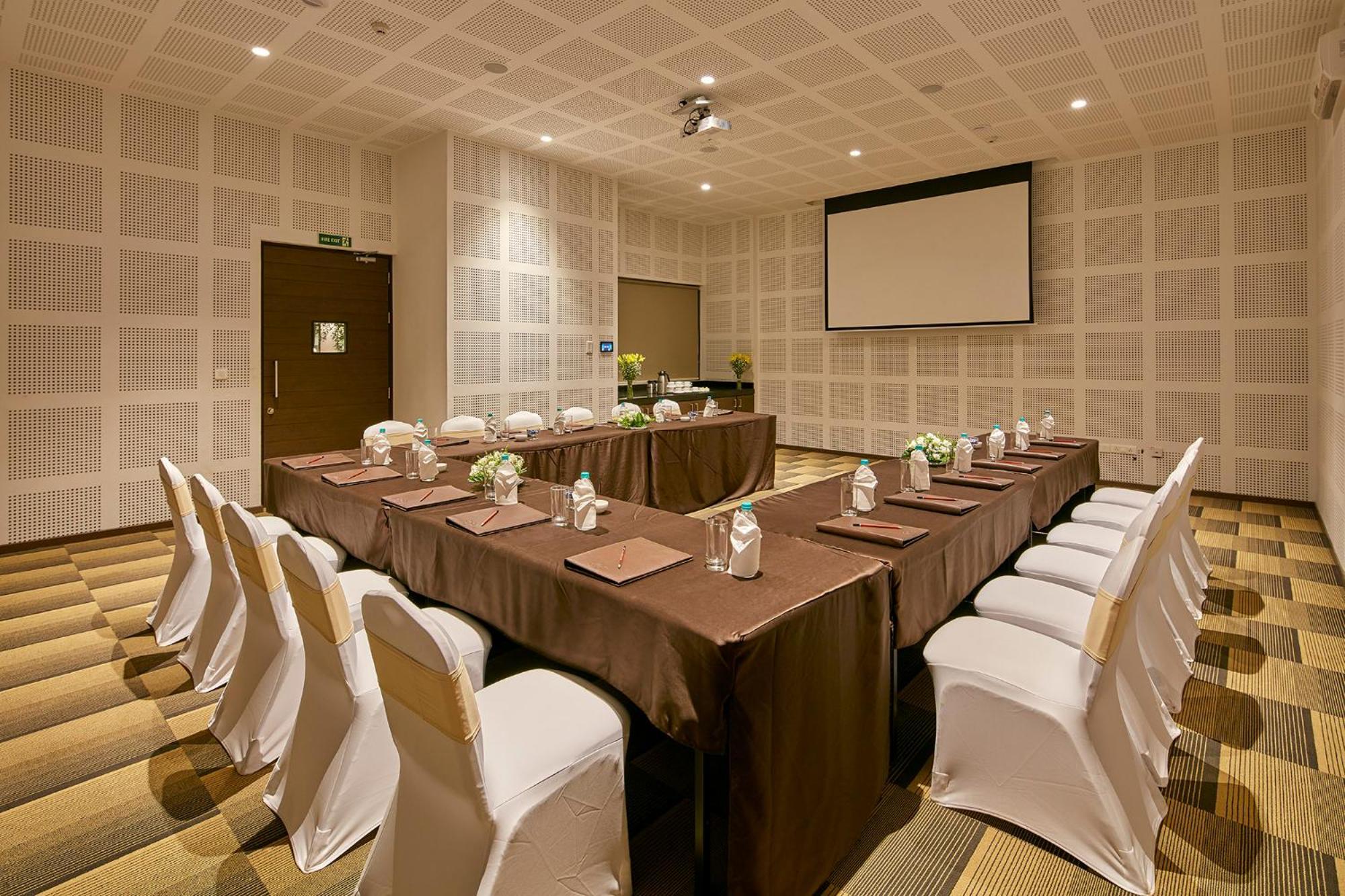Signature Club Resort Devanahalli Esterno foto