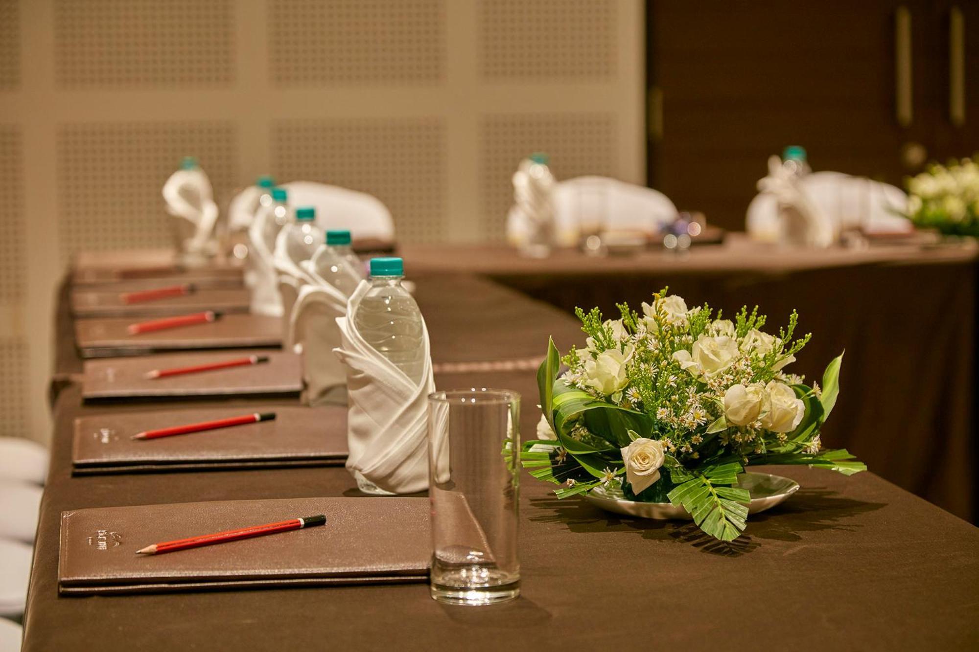 Signature Club Resort Devanahalli Esterno foto